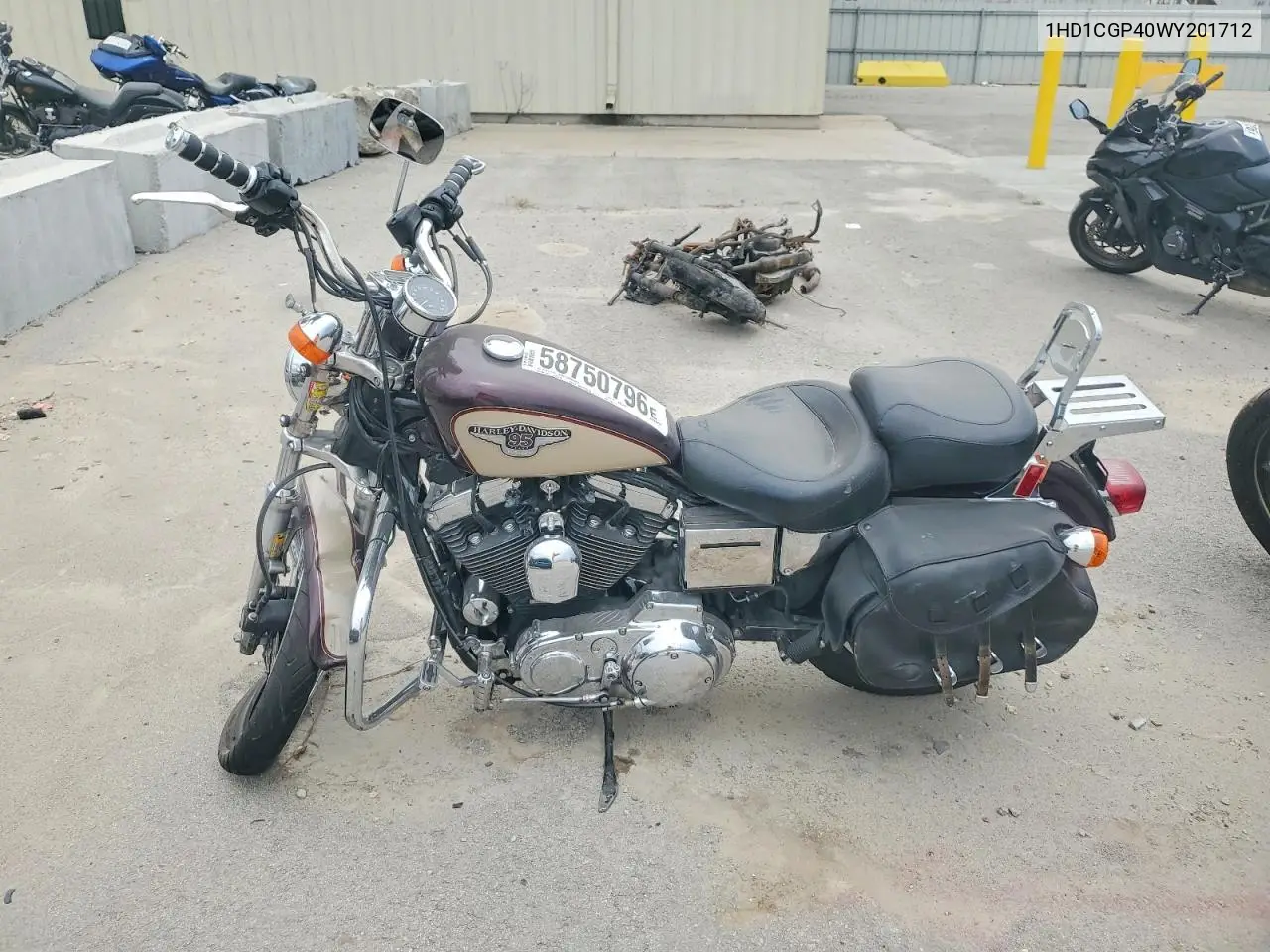 1998 Harley-Davidson Xl1200 C Anniversary VIN: 1HD1CGP40WY201712 Lot: 58750796