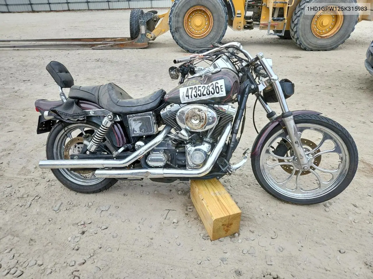 2005 Harley-Davidson Fxdwgi VIN: 1HD1GPW125K315983 Lot: 47352836
