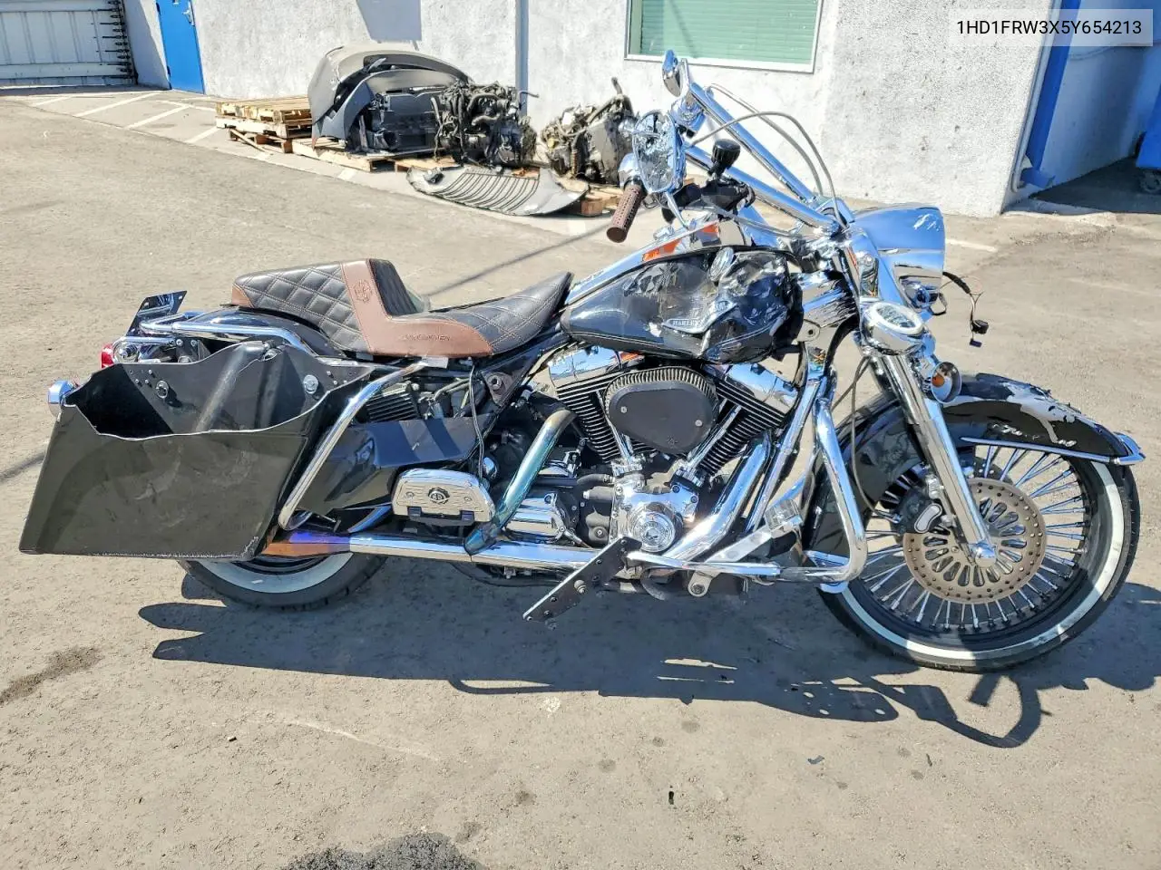 2005 Harley-Davidson Flhrci VIN: 1HD1FRW3X5Y654213 Lot: 60450526