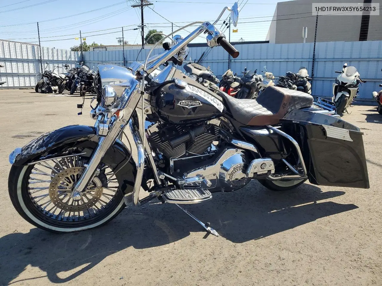 2005 Harley-Davidson Flhrci VIN: 1HD1FRW3X5Y654213 Lot: 60450526