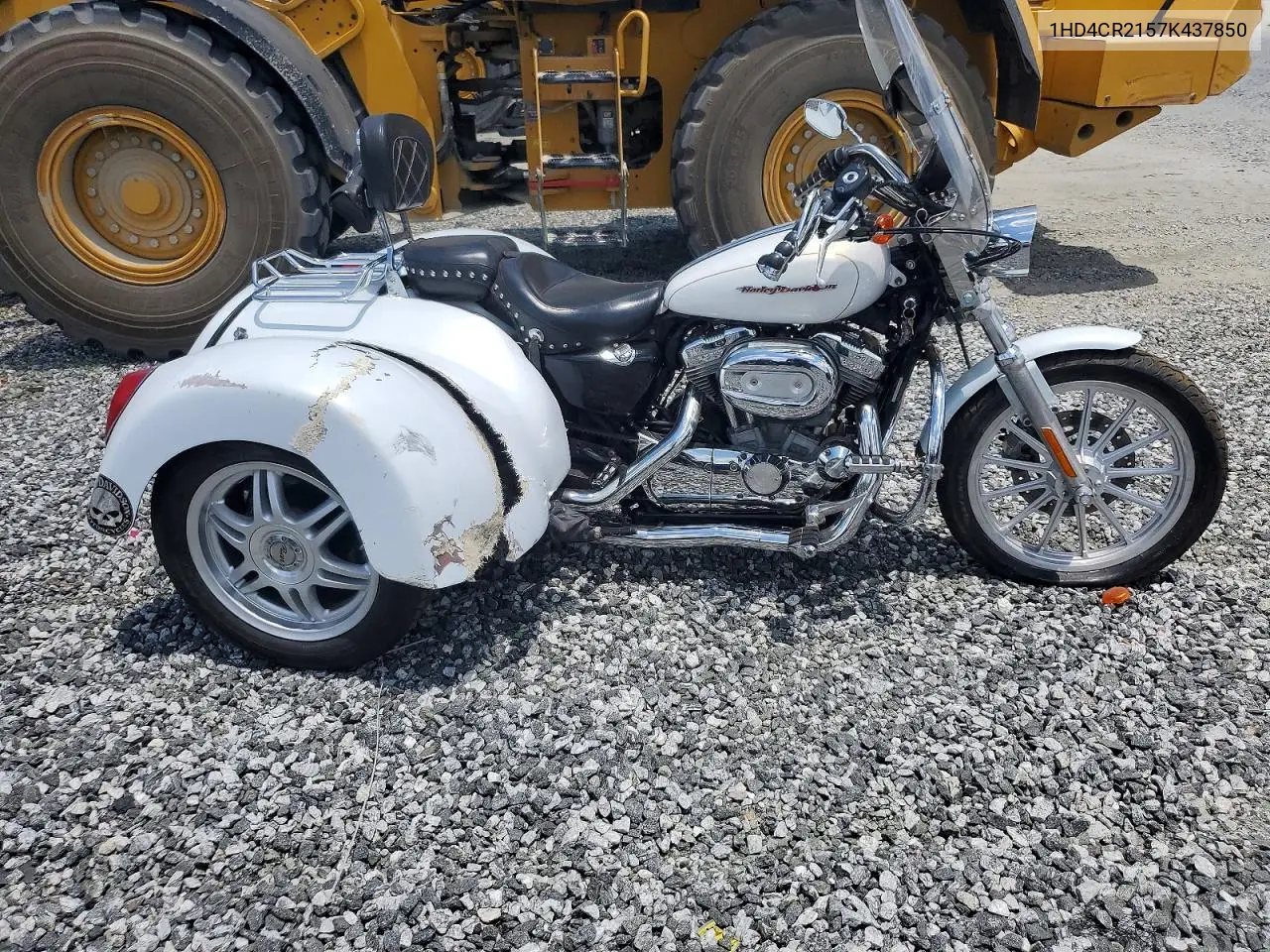 2007 Harley-Davidson Xl883 L VIN: 1HD4CR2157K437850 Lot: 59830476