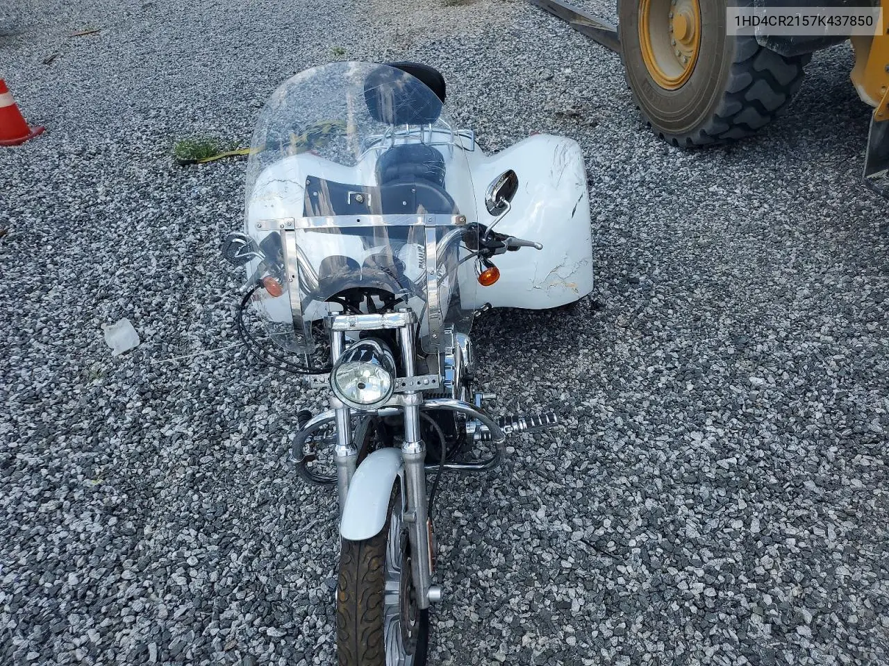2007 Harley-Davidson Xl883 L VIN: 1HD4CR2157K437850 Lot: 59830476