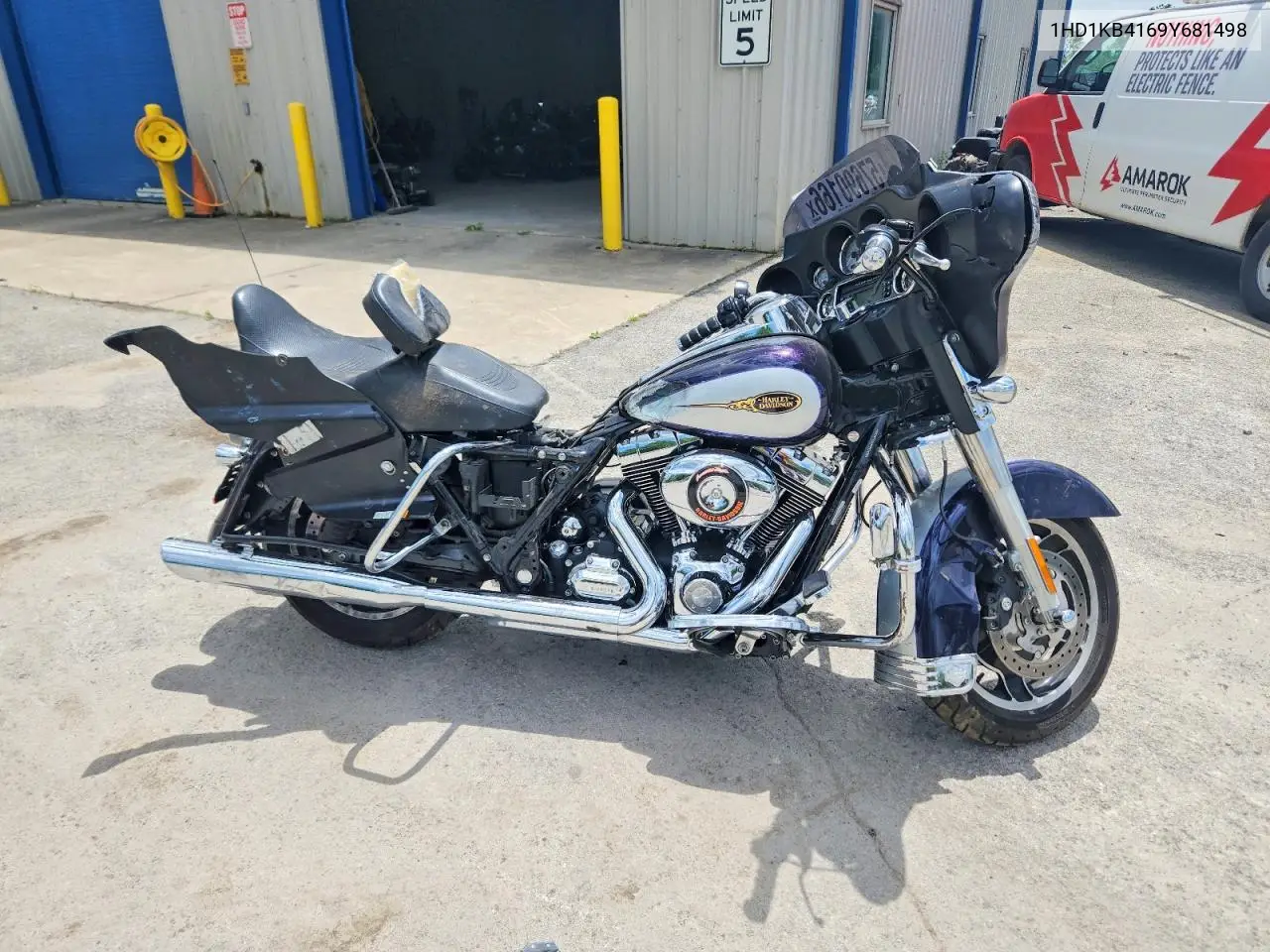 2009 Harley-Davidson Flhx VIN: 1HD1KB4169Y681498 Lot: 57690166
