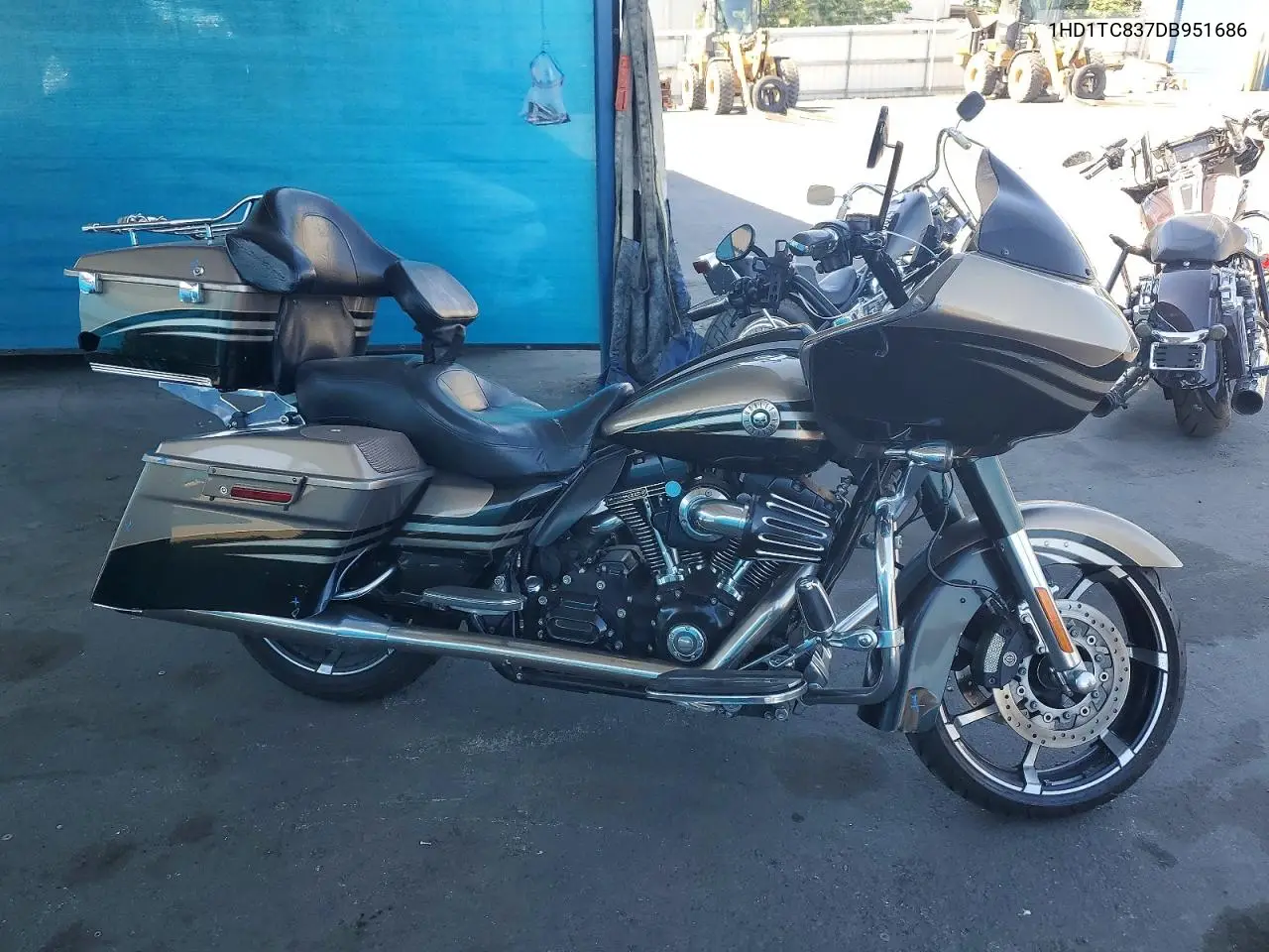 2013 Harley-Davidson Fltrxse Cvo Road Glide Custom VIN: 1HD1TC837DB951686 Lot: 57418746