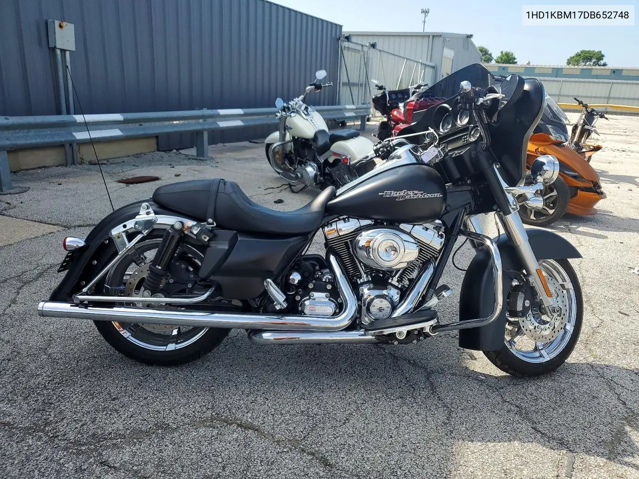 2013 Harley-Davidson Flhx Street Glide VIN: 1HD1KBM17DB652748 Lot: 59307986