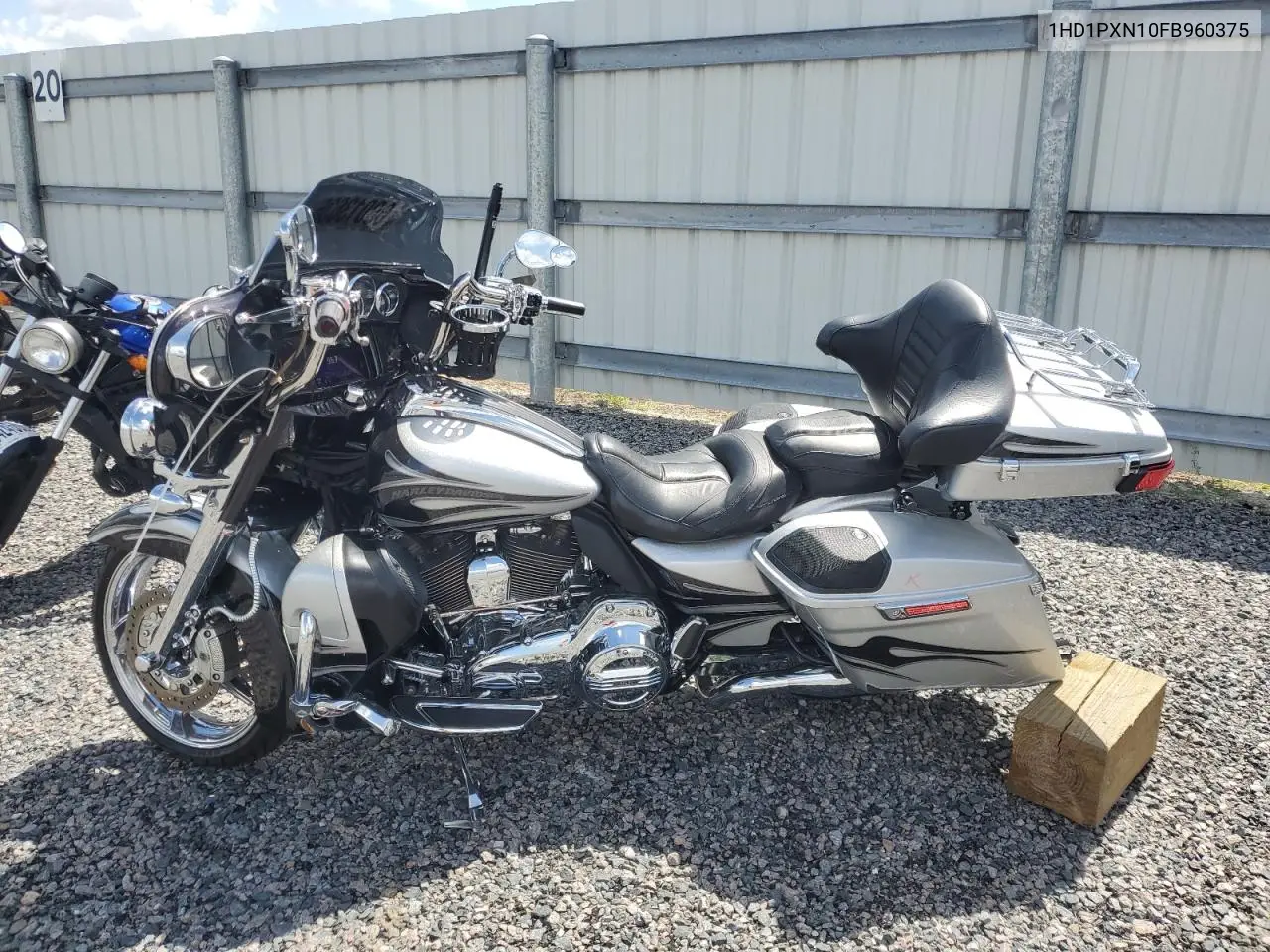 2015 Harley-Davidson Flhxse Cvo Street Glide VIN: 1HD1PXN10FB960375 Lot: 60013636
