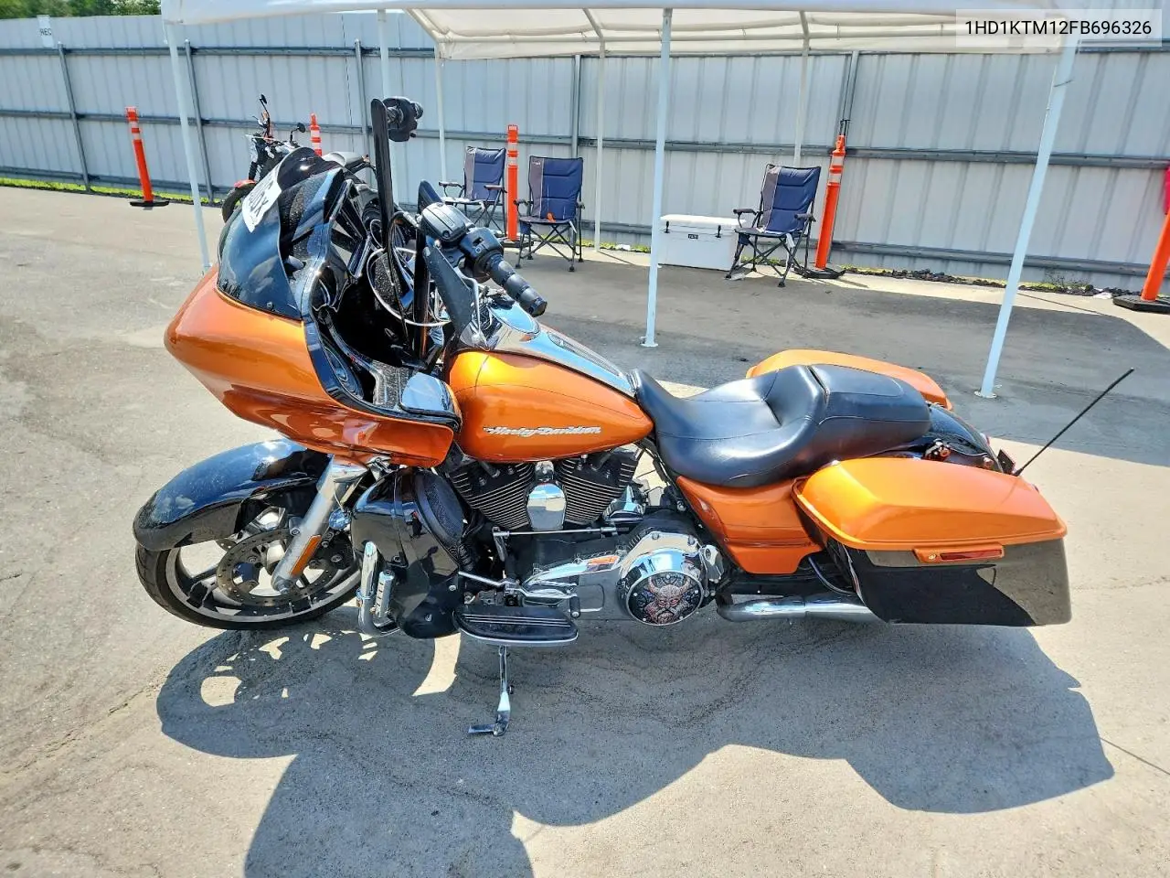 2015 Harley-Davidson Fltrxs Road Glide Special VIN: 1HD1KTM12FB696326 Lot: 61513806