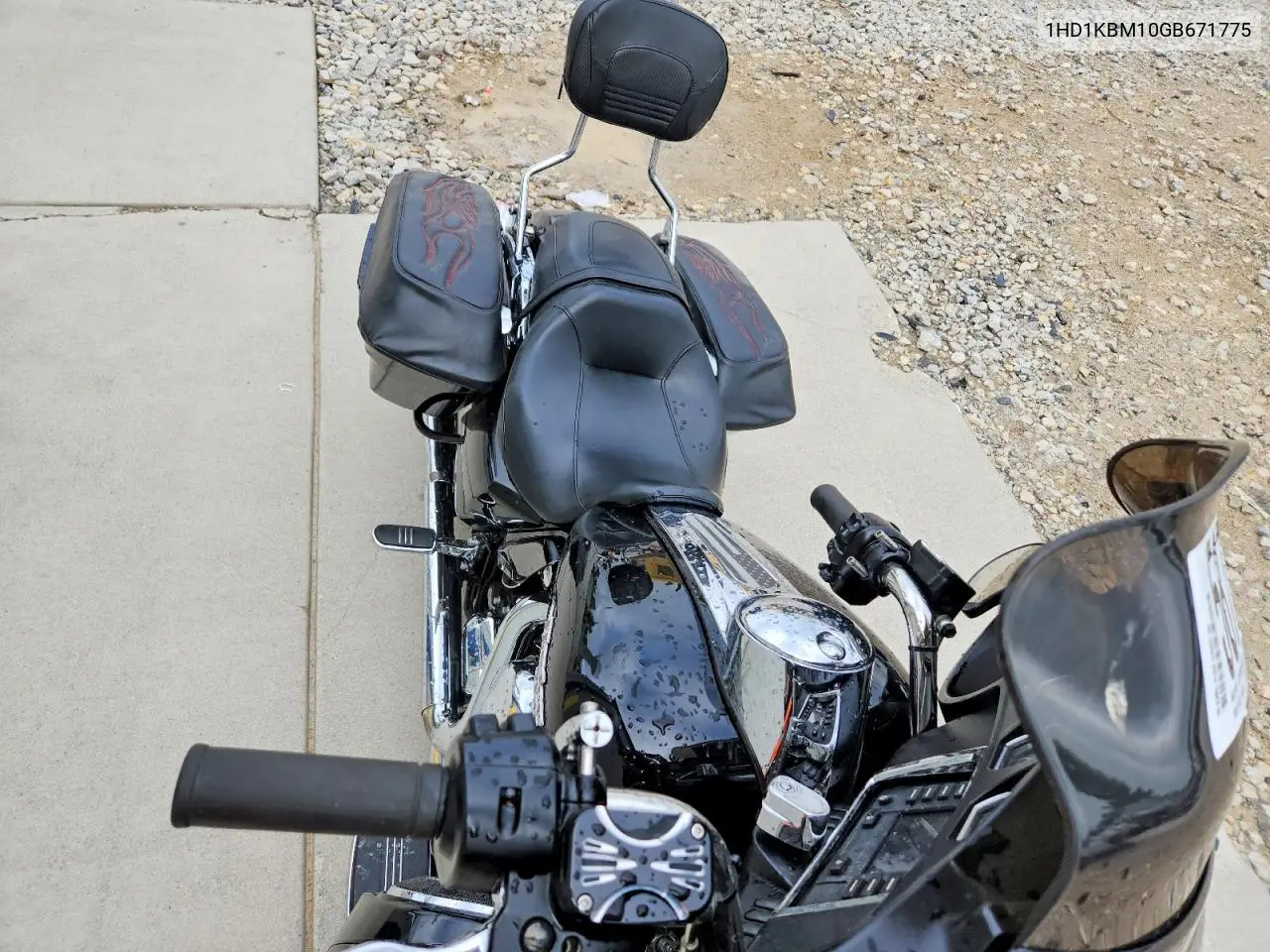 2016 Harley-Davidson Flhx Street Glide VIN: 1HD1KBM10GB671775 Lot: 58774136