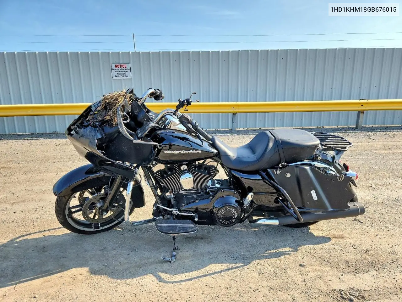 2016 Harley-Davidson Fltrx Road Glide VIN: 1HD1KHM18GB676015 Lot: 58818076