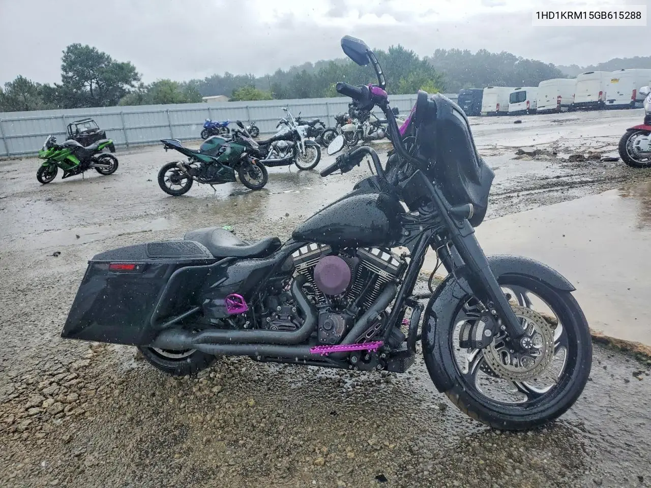 2016 Harley-Davidson Flhxs Street Glide Special VIN: 1HD1KRM15GB615288 Lot: 60948276