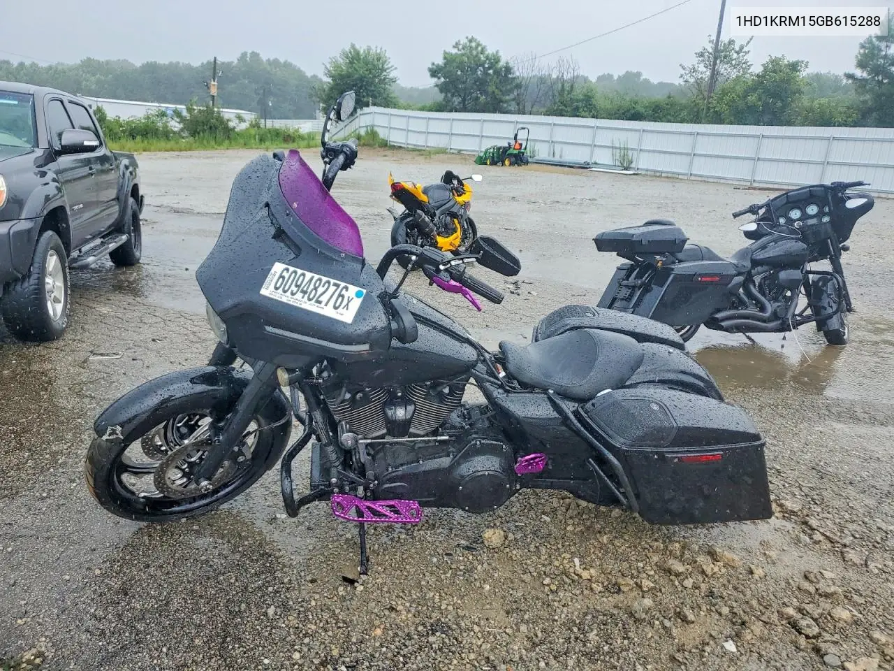 2016 Harley-Davidson Flhxs Street Glide Special VIN: 1HD1KRM15GB615288 Lot: 60948276