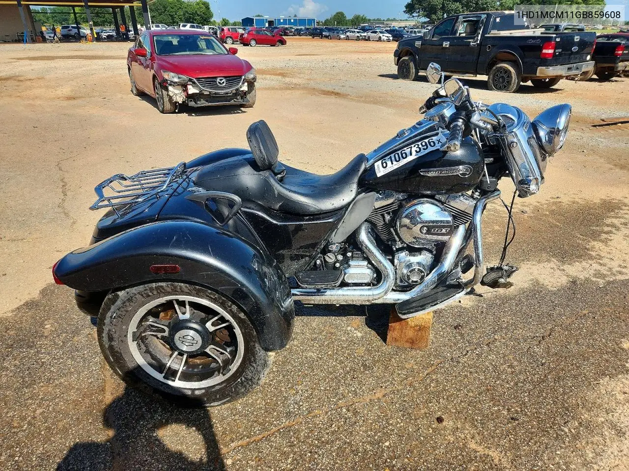 2016 Harley-Davidson Flrt Free Wheeler VIN: 1HD1MCM11GB859608 Lot: 61067396