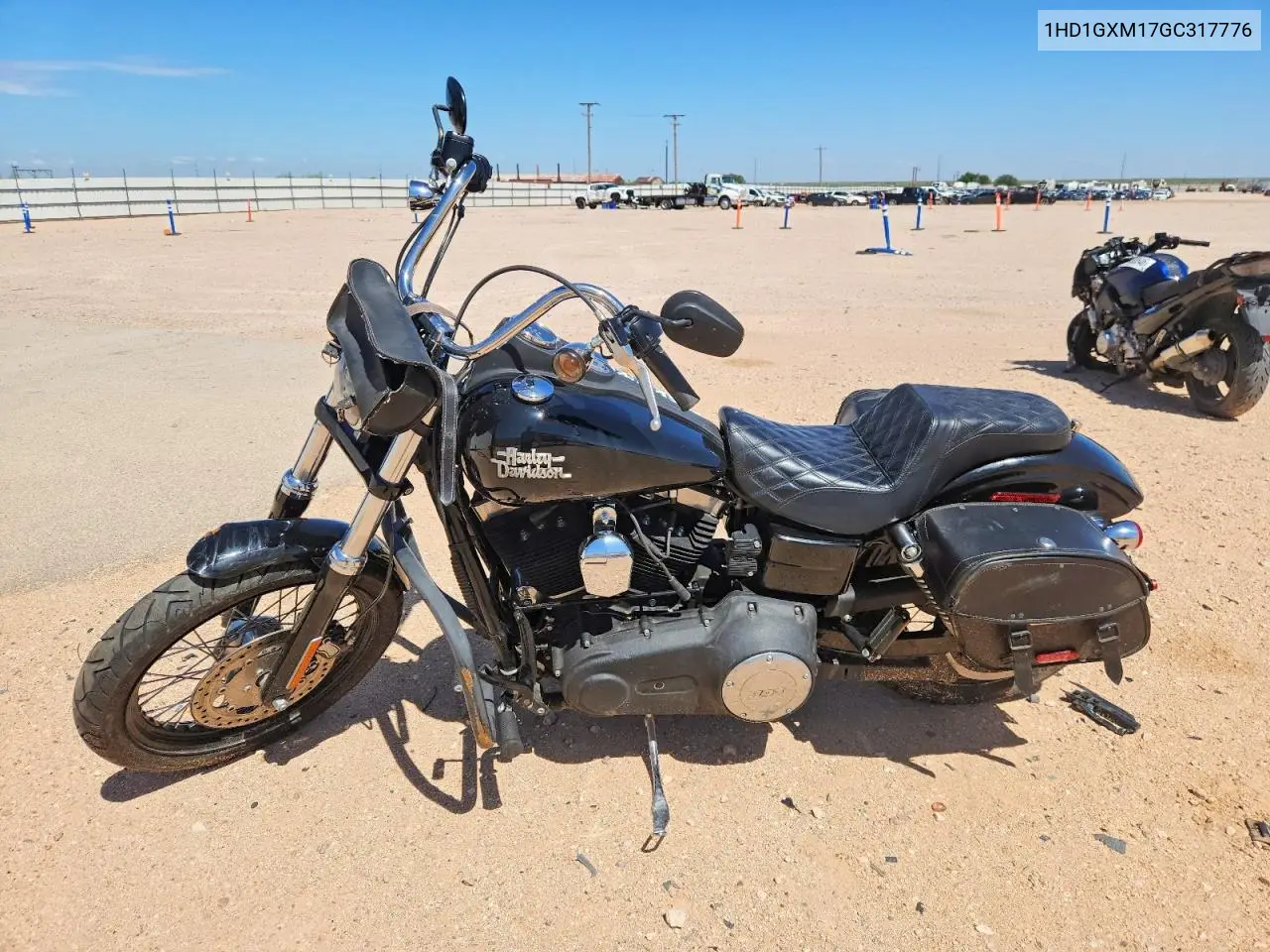 2016 Harley-Davidson Fxdb Dyna Street Bob VIN: 1HD1GXM17GC317776 Lot: 61396356