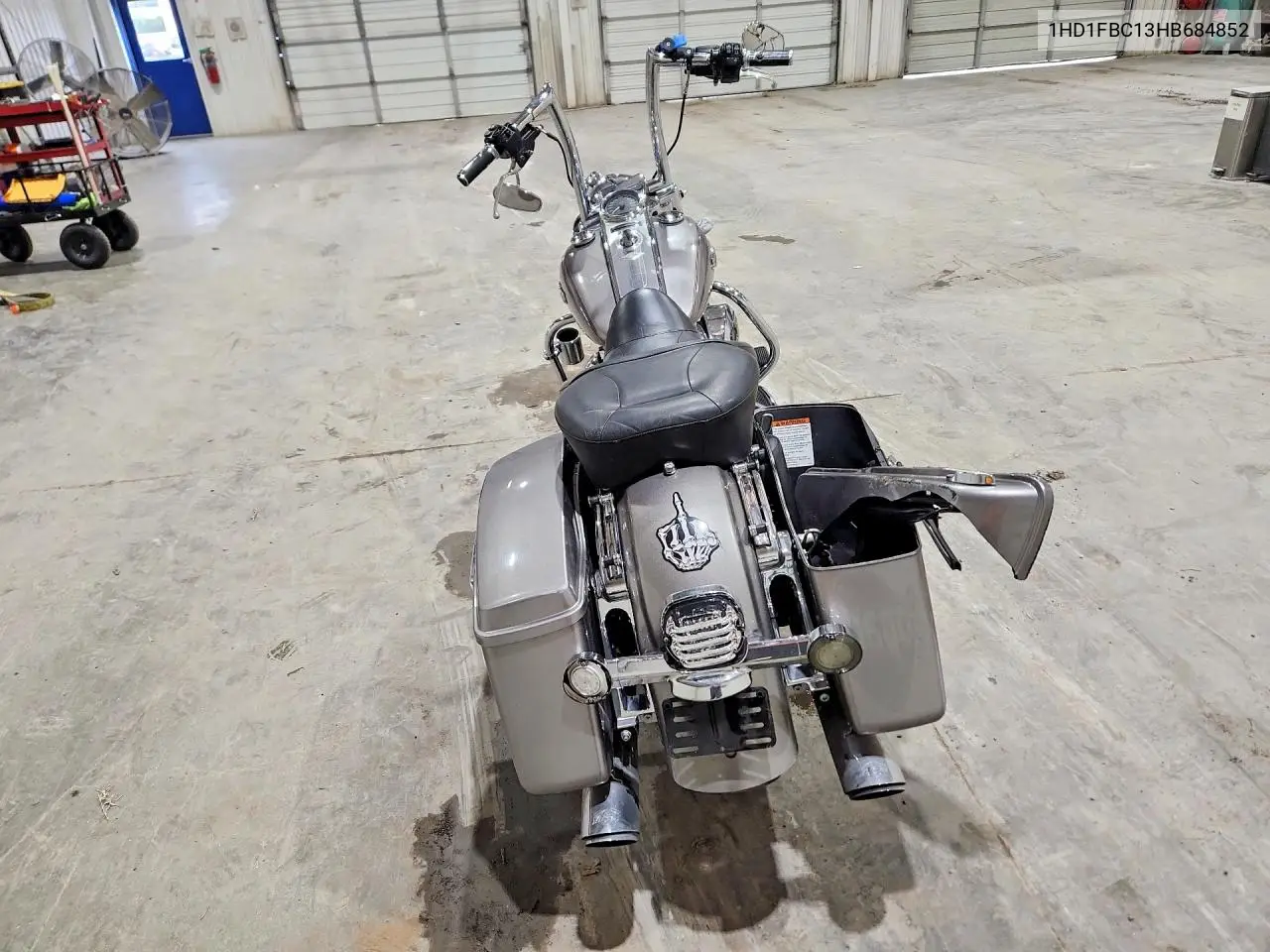 2017 Harley-Davidson Flhr Road King VIN: 1HD1FBC13HB684852 Lot: 54419976