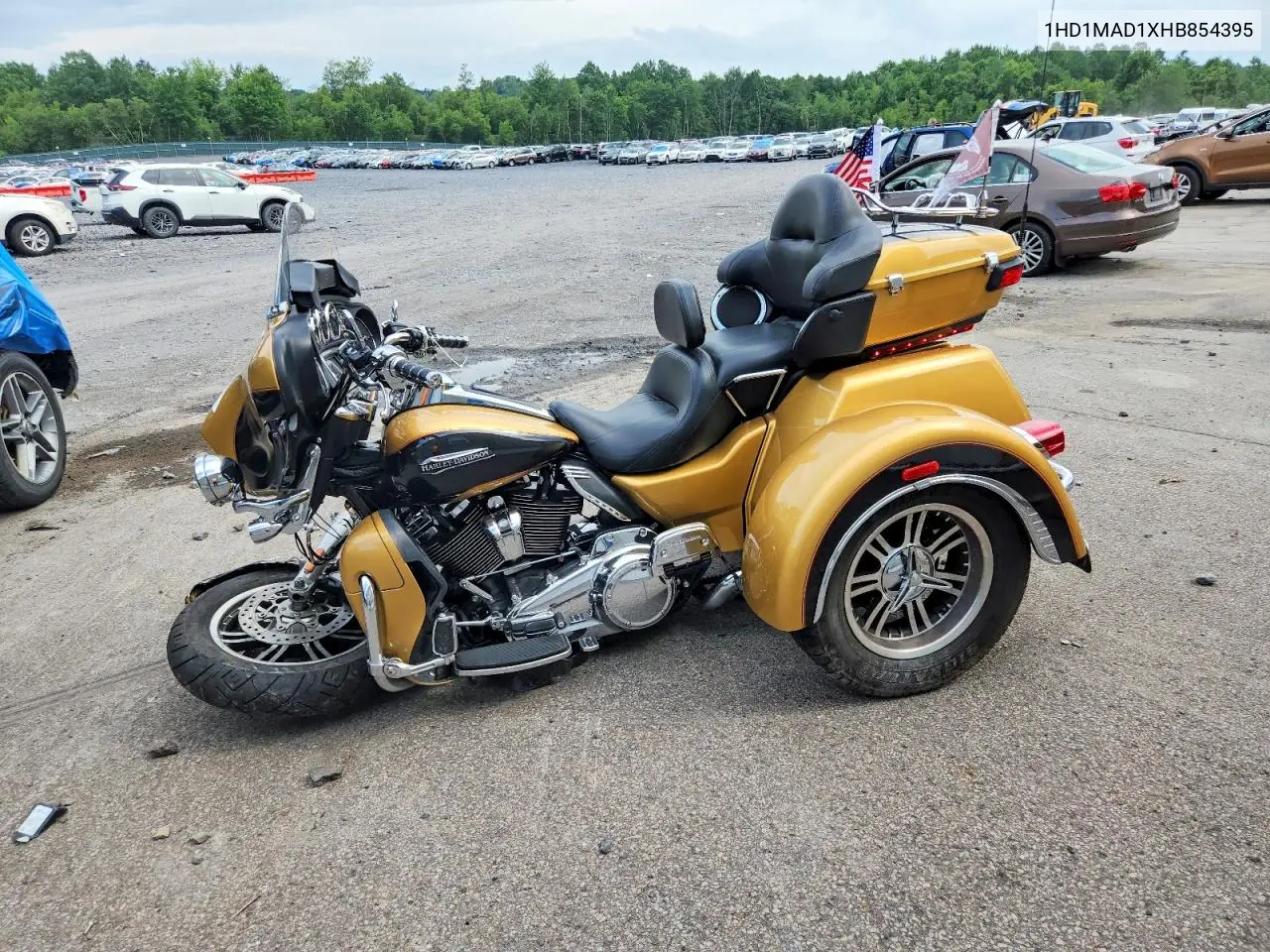 2017 Harley-Davidson Flhtcutg Tri Glide Ultra VIN: 1HD1MAD1XHB854395 Lot: 60593616