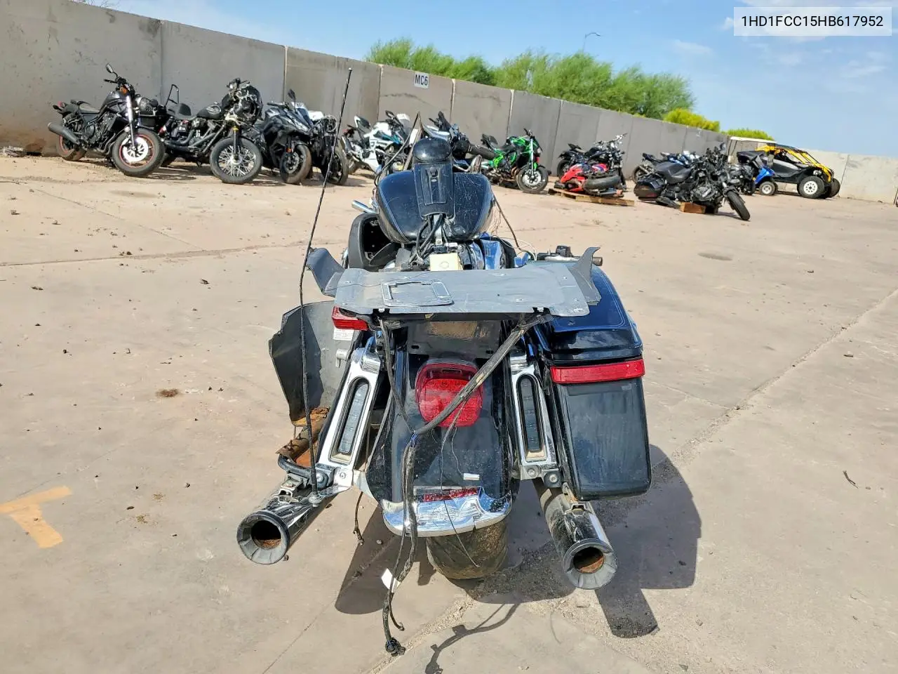 2017 Harley-Davidson Flhtcu Ultra Classic Electra Glide VIN: 1HD1FCC15HB617952 Lot: 60650666
