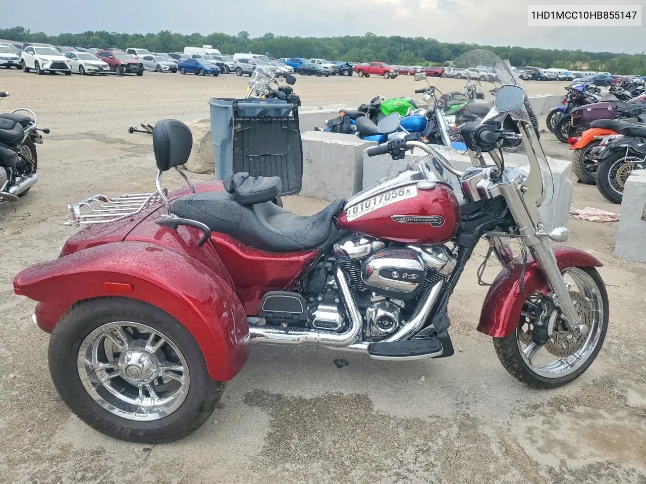 2017 Harley-Davidson Flrt Free Wheeler VIN: 1HD1MCC10HB855147 Lot: 61017056