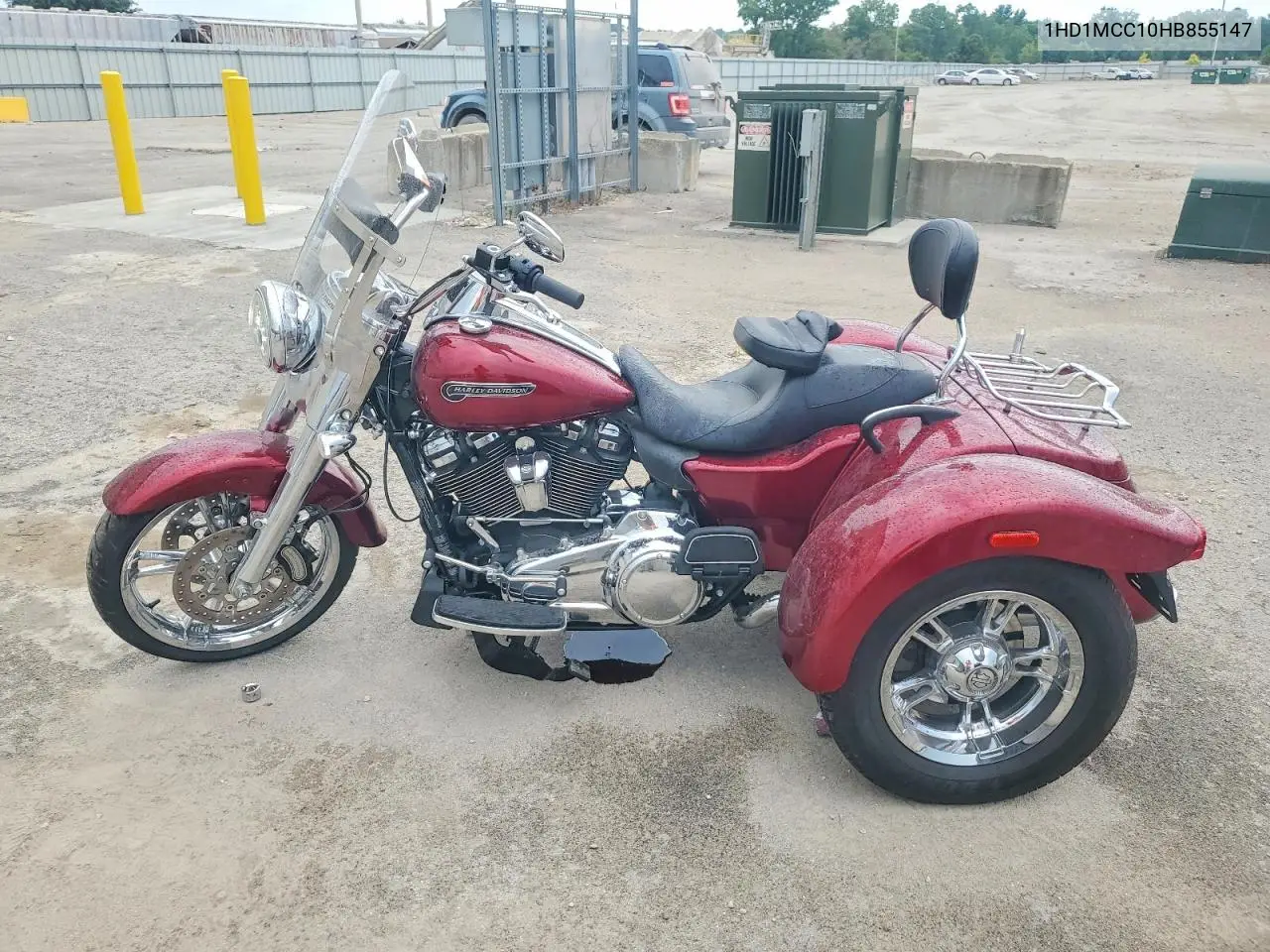 2017 Harley-Davidson Flrt Free Wheeler VIN: 1HD1MCC10HB855147 Lot: 61017056