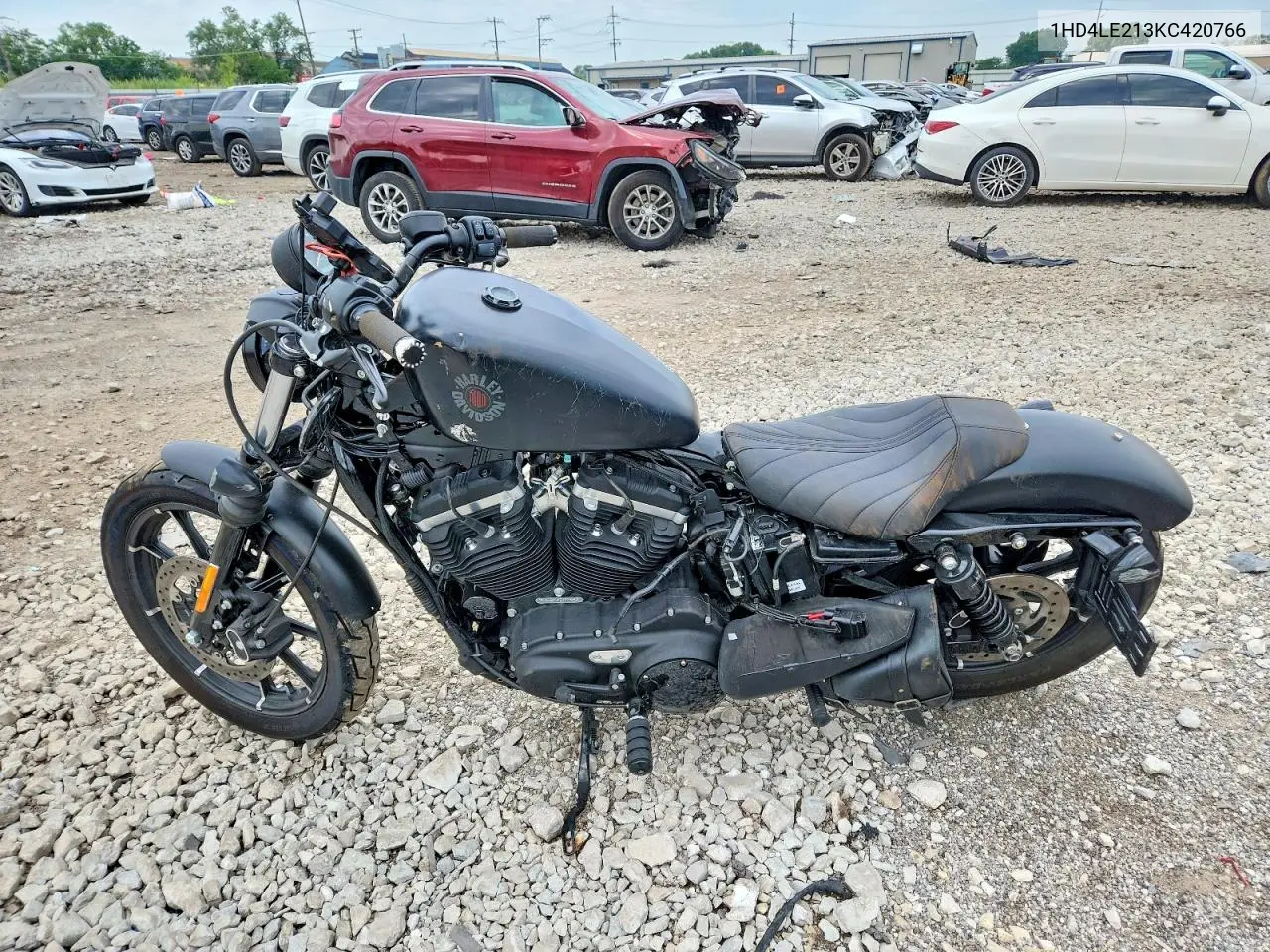 2019 Harley-Davidson Xl883 N VIN: 1HD4LE213KC420766 Lot: 60879406