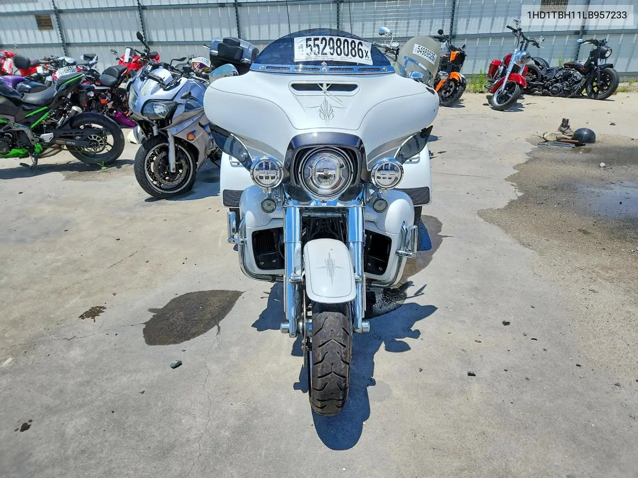 2020 Harley Davidson Flhtcutgse VIN: 1HD1TBH11LB957233 Lot: 55298086