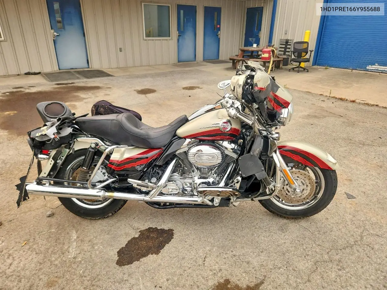 2006 Harley-Davidson Flhtcuse VIN: 1HD1PRE166Y955688 Lot: 60378576