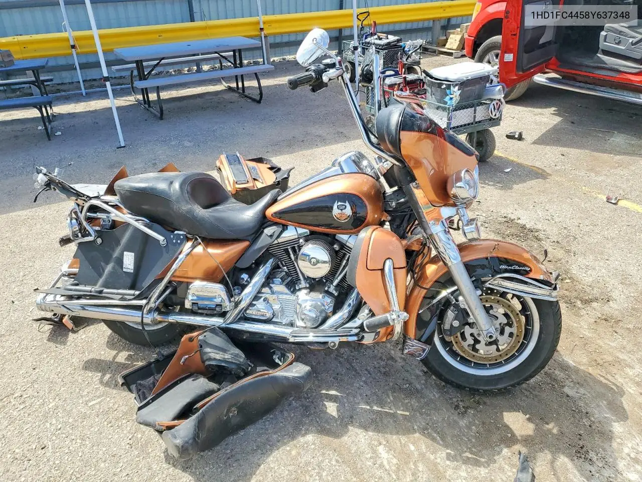 2008 Harley-Davidson Flhtcui 105Th Anniversary Edition VIN: 1HD1FC4458Y637348 Lot: 51891346
