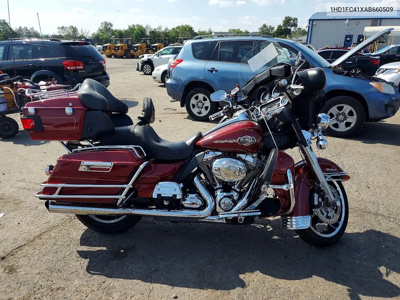 2010 Harley-Davidson Flhtcu VIN: 1HD1FC41XAB660509 Lot: 61116946