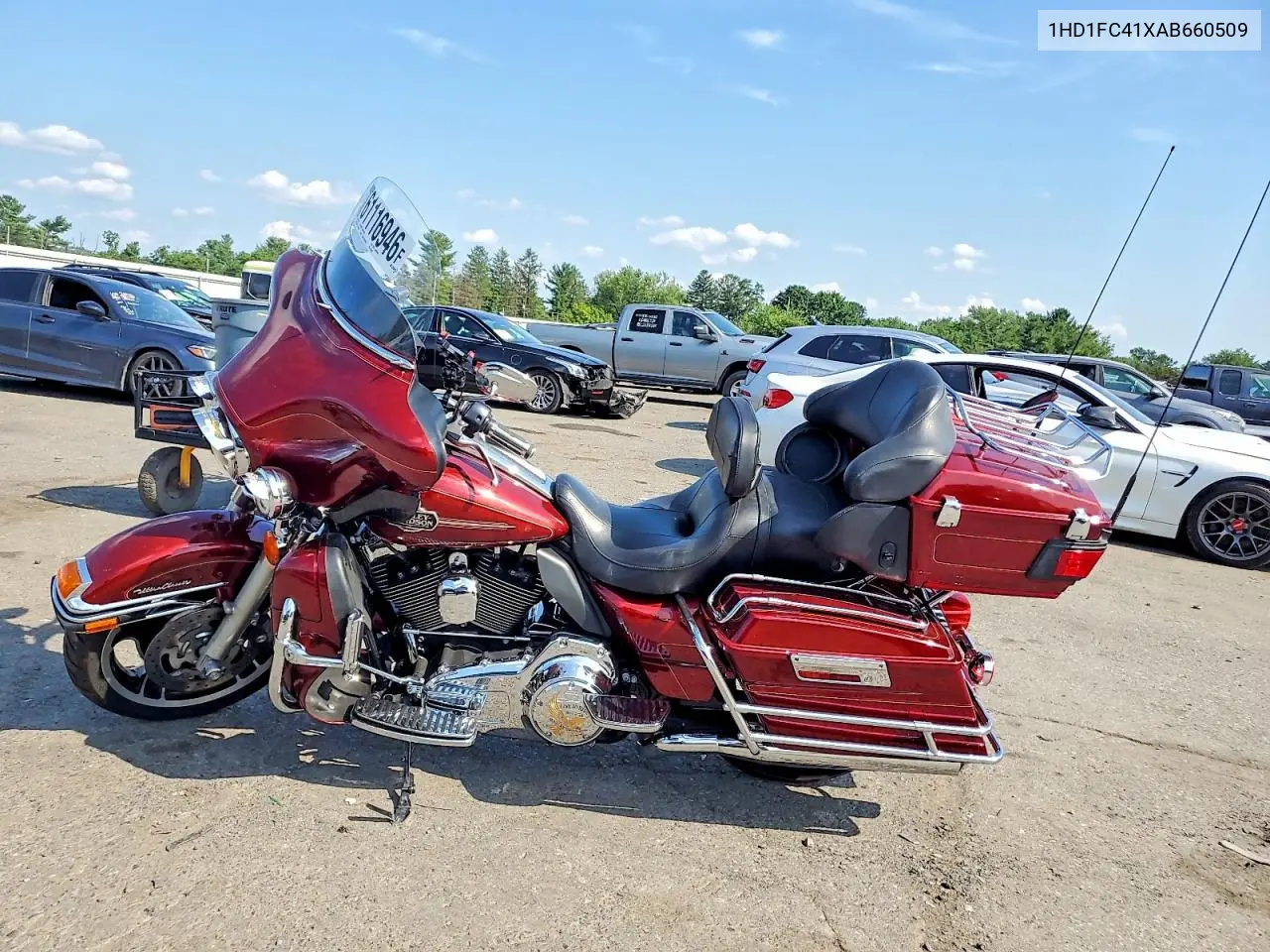 2010 Harley-Davidson Flhtcu VIN: 1HD1FC41XAB660509 Lot: 61116946
