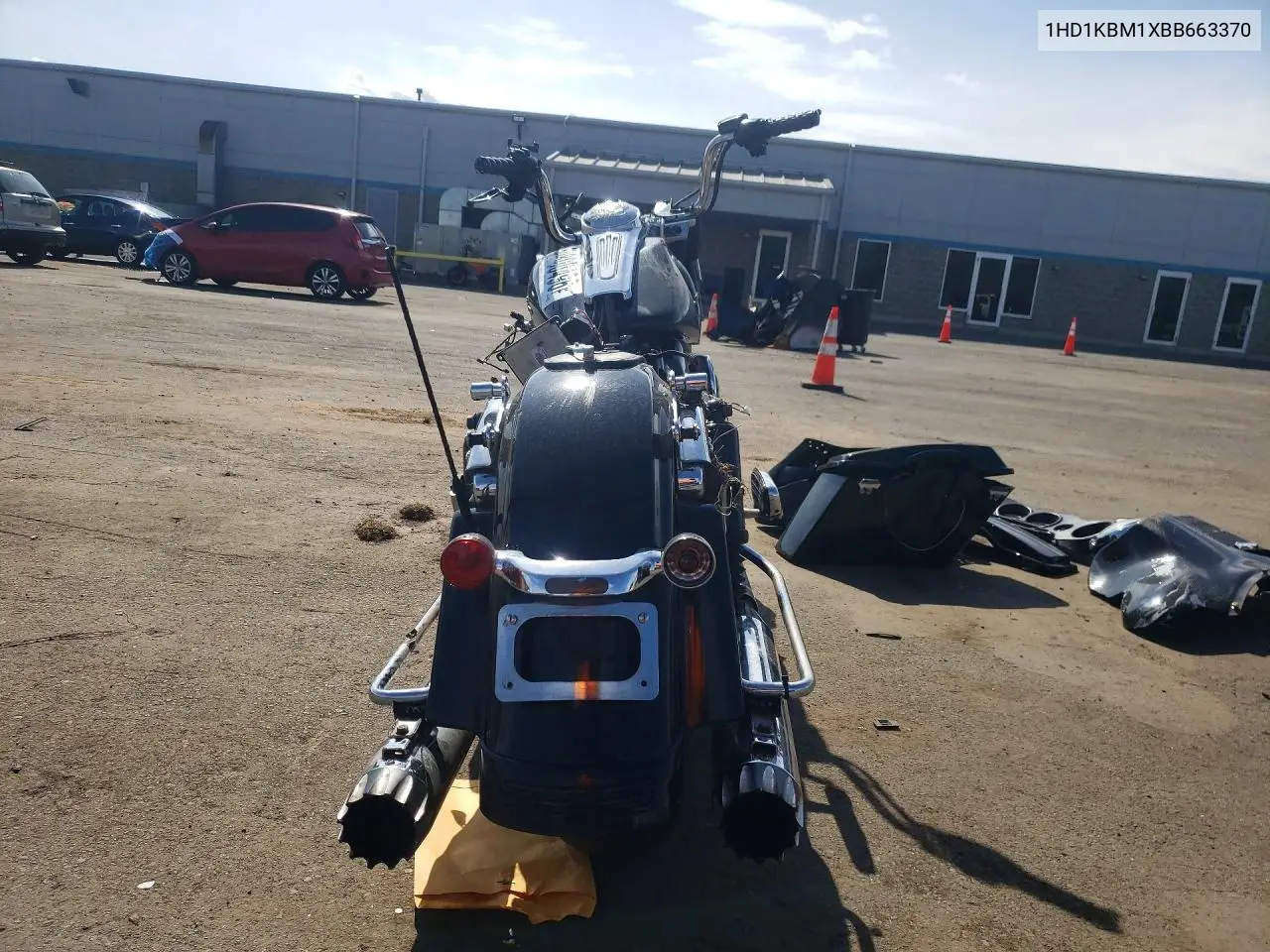 2011 Harley-Davidson Flhx VIN: 1HD1KBM1XBB663370 Lot: 50800496