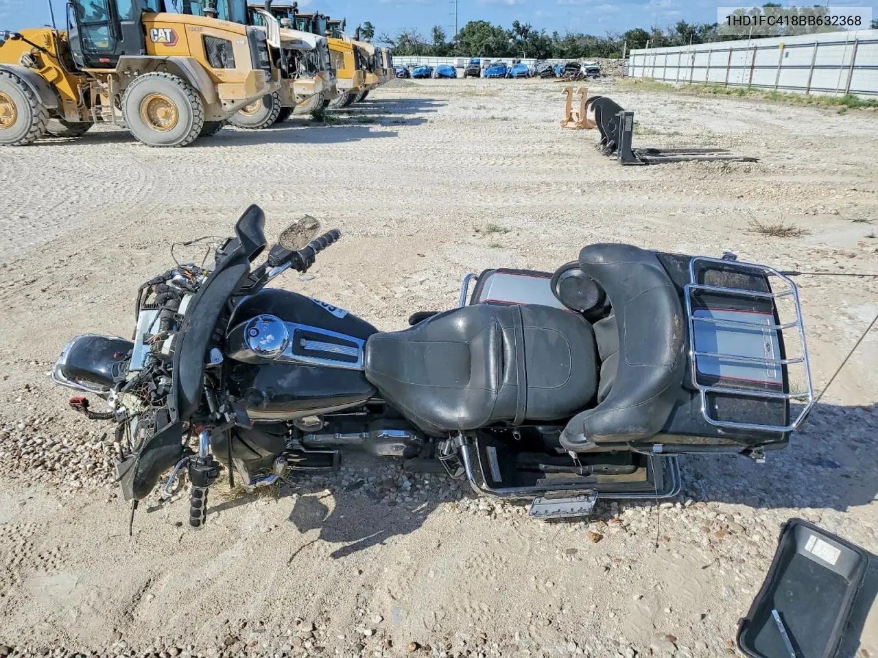 2011 Harley-Davidson Flhtcu VIN: 1HD1FC418BB632368 Lot: 60249086