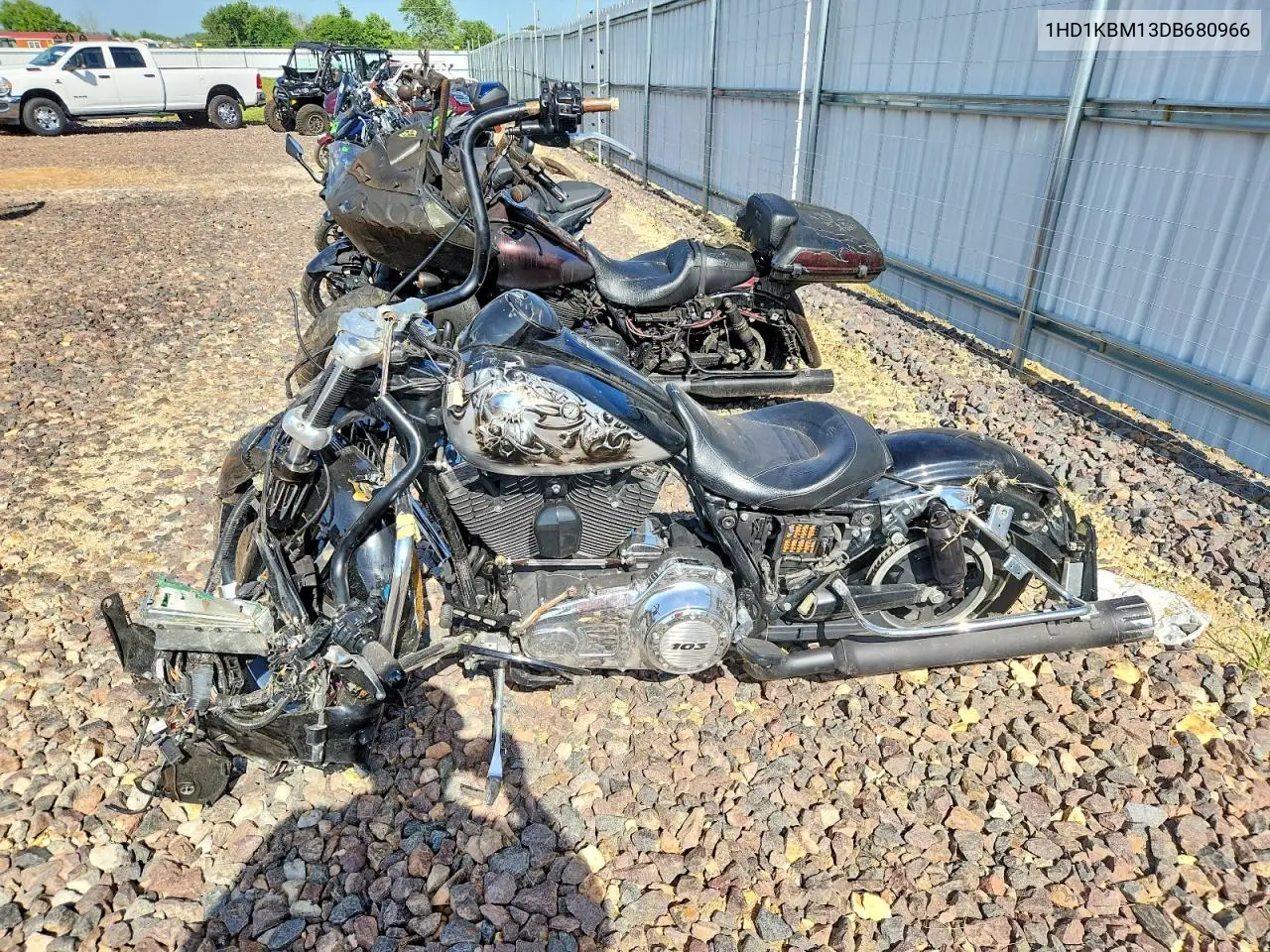 2013 Harley-Davidson Flhx Street Glide VIN: 1HD1KBM13DB680966 Lot: 97684895