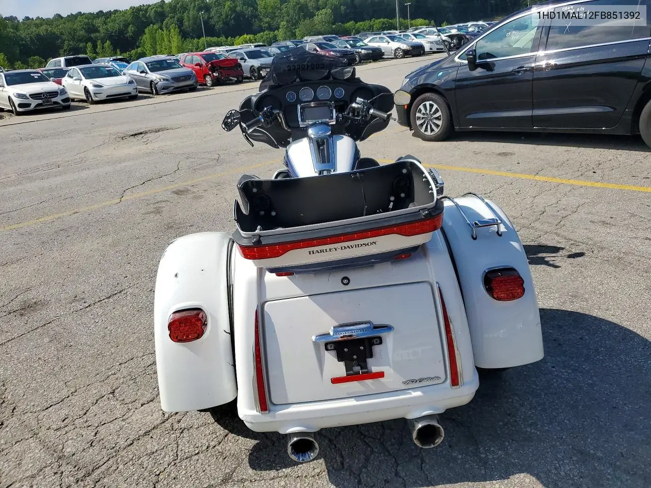 2015 Harley-Davidson Flhtcutg Tri Glide Ultra VIN: 1HD1MAL12FB851392 Lot: 58818566