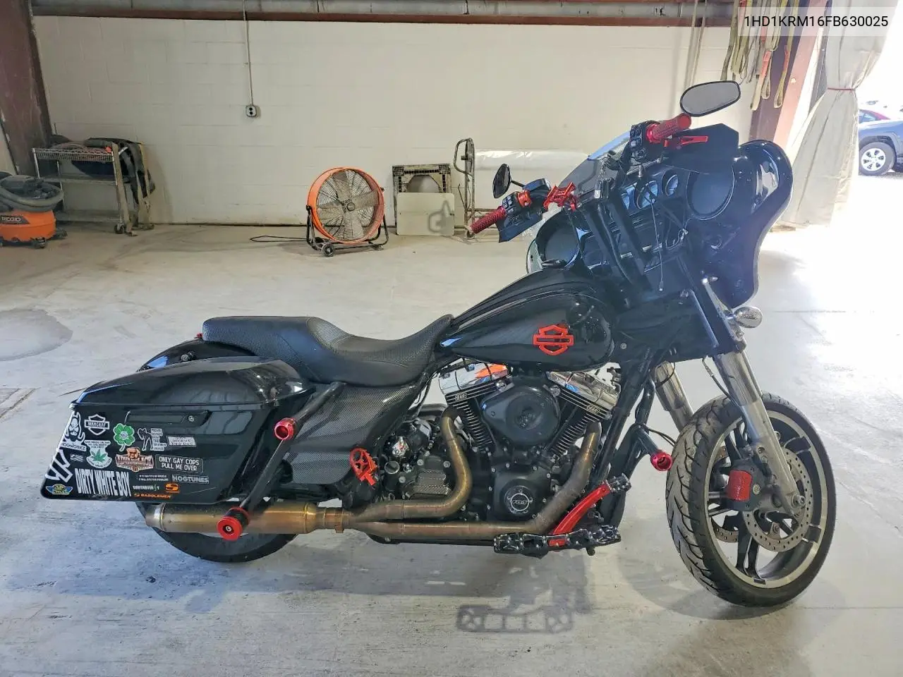 2015 Harley-Davidson Flhxs Street Glide Special VIN: 1HD1KRM16FB630025 Lot: 61572706