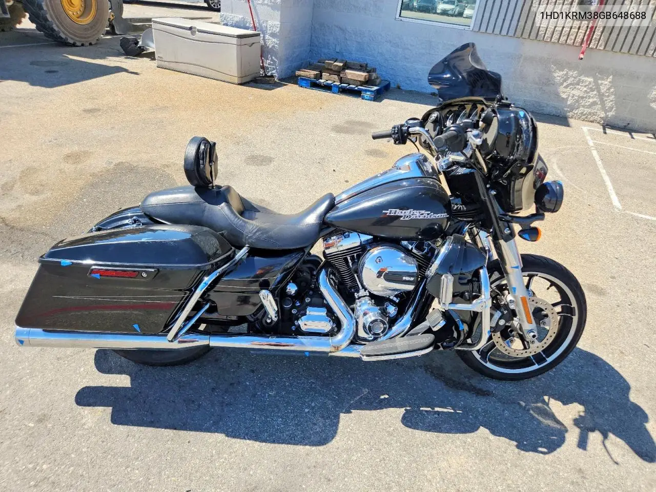 2016 Harley-Davidson Flhxs Street Glide Special VIN: 1HD1KRM38GB648688 Lot: 59319426