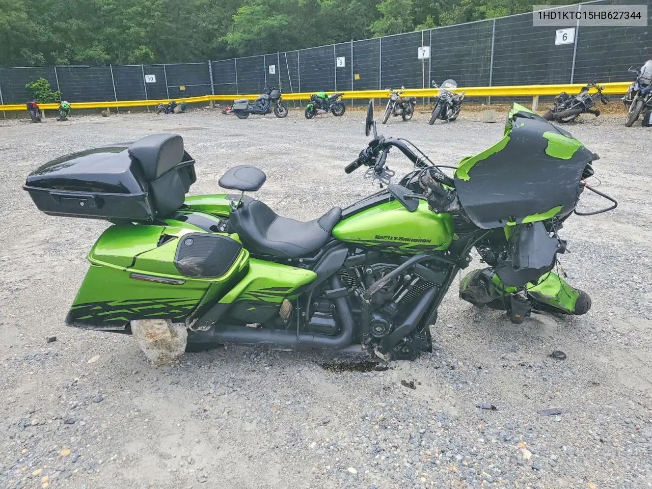 2017 Harley-Davidson Fltrxs Road Glide Special VIN: 1HD1KTC15HB627344 Lot: 57744796