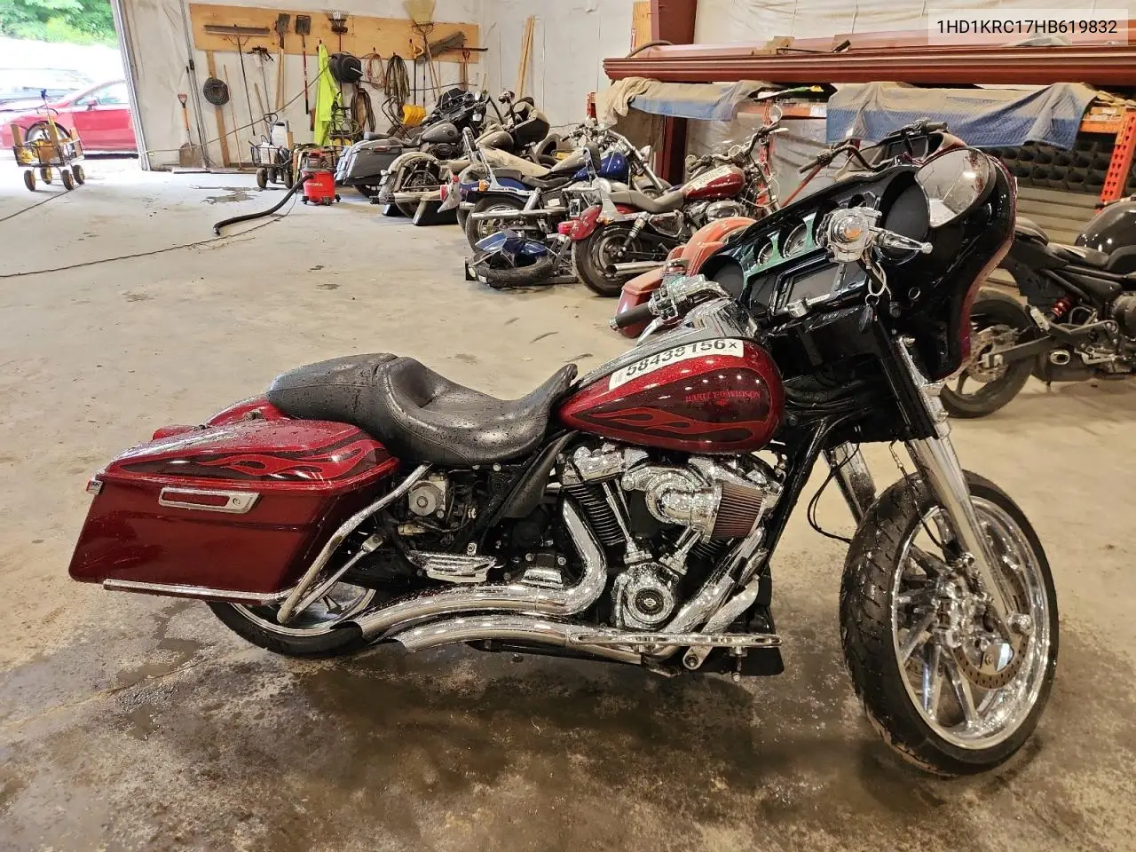 2017 Harley-Davidson Flhxs Street Glide Special VIN: 1HD1KRC17HB619832 Lot: 58438156