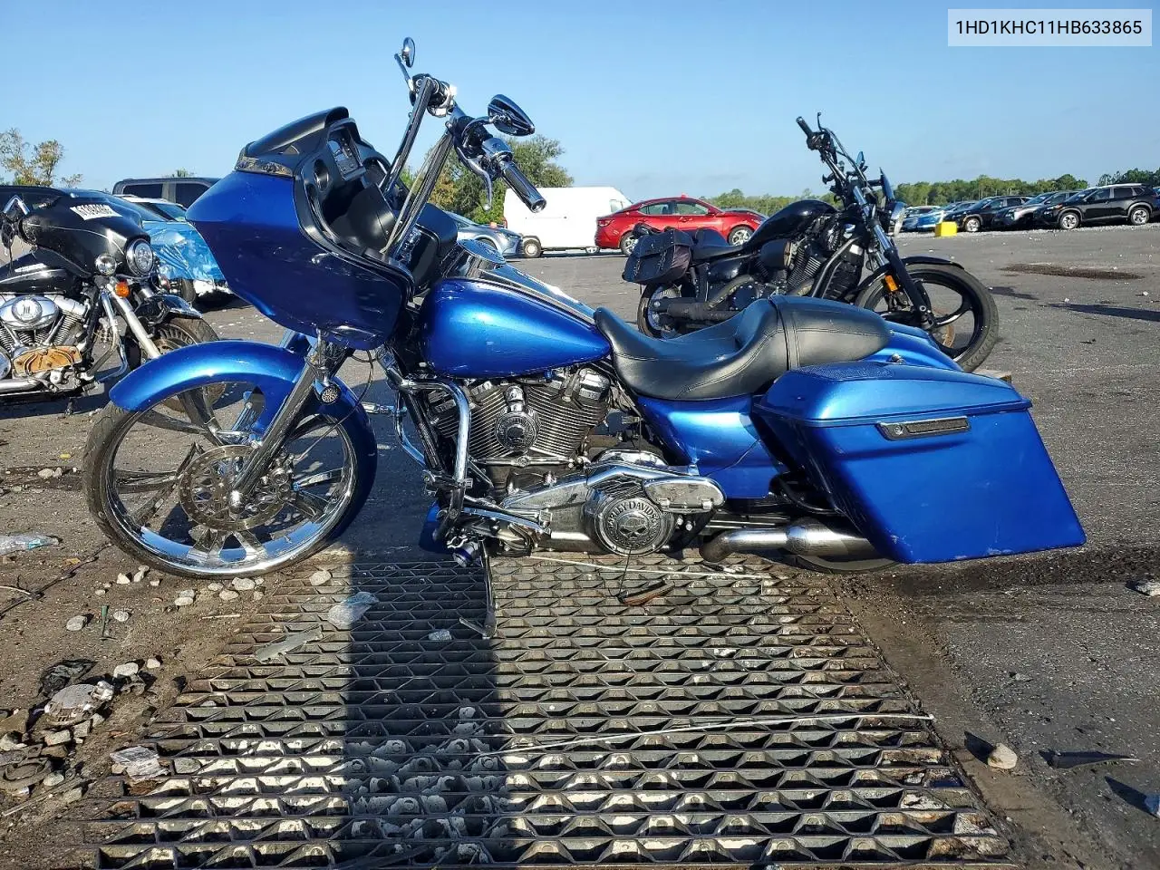 2017 Harley-Davidson Fltrx Road Glide VIN: 1HD1KHC11HB633865 Lot: 61343296