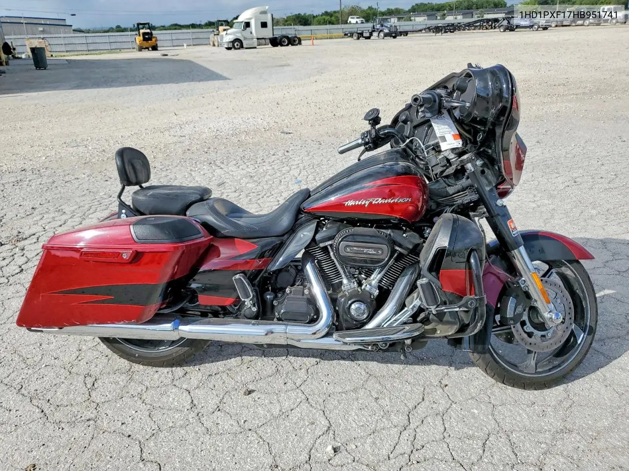 2017 Harley-Davidson Flhxse Cvo Street Glide VIN: 1HD1PXF17HB951741 Lot: 95587795