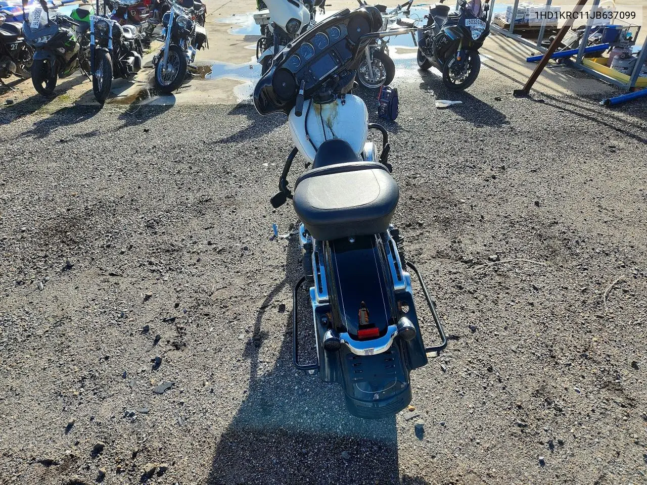 2018 Harley-Davidson Flhxs Street Glide Special VIN: 1HD1KRC11JB637099 Lot: 56196136