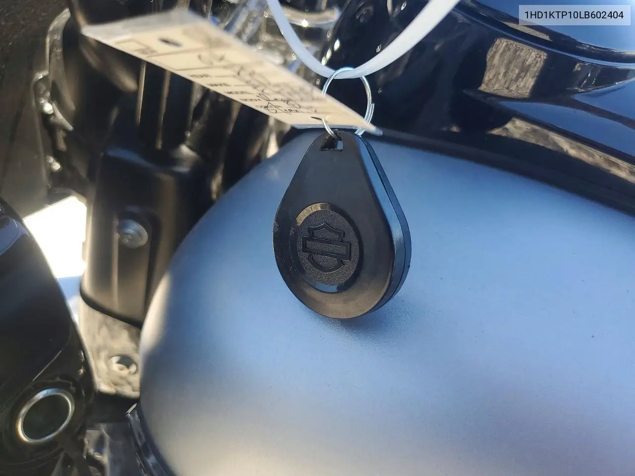2020 Harley-Davidson Fltrxs VIN: 1HD1KTP10LB602404 Lot: 60812326
