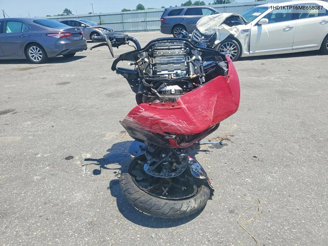 2021 Harley-Davidson Fltrxs VIN: 1HD1KTP16MB658087 Lot: 60364216