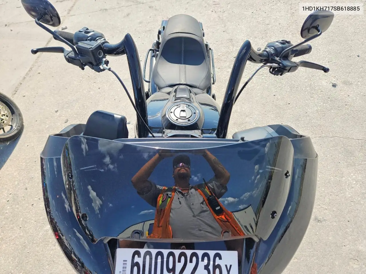 2025 Harley-Davidson Fltrx VIN: 1HD1KH717SB618885 Lot: 60092236