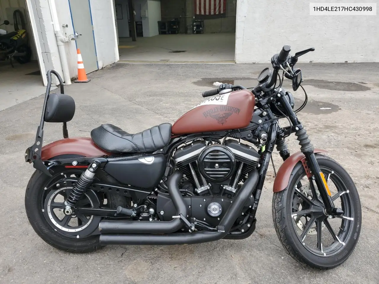 2017 Harley-Davidson Xl883 Iron 883 VIN: 1HD4LE217HC430998 Lot: 87031435