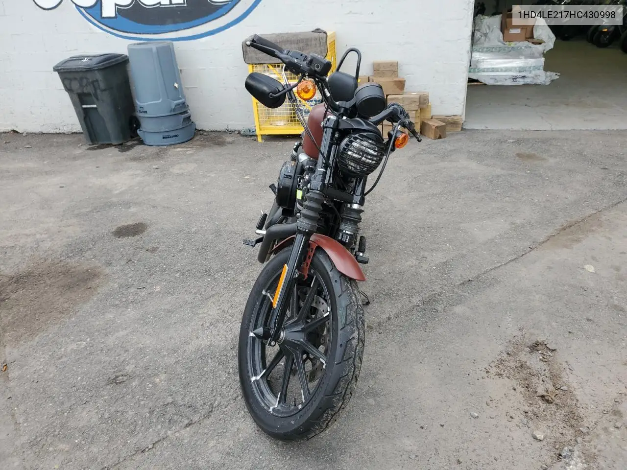 2017 Harley-Davidson Xl883 Iron 883 VIN: 1HD4LE217HC430998 Lot: 87031435