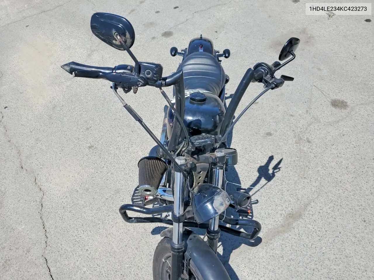 2019 Harley-Davidson Xl883 N VIN: 1HD4LE234KC423273 Lot: 60393396
