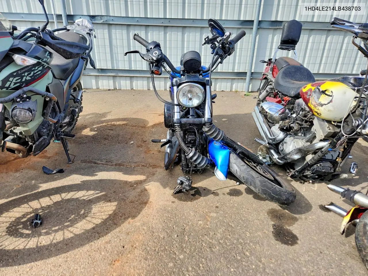 2020 Harley-Davidson Xl883 N VIN: 1HD4LE214LB438703 Lot: 61565086