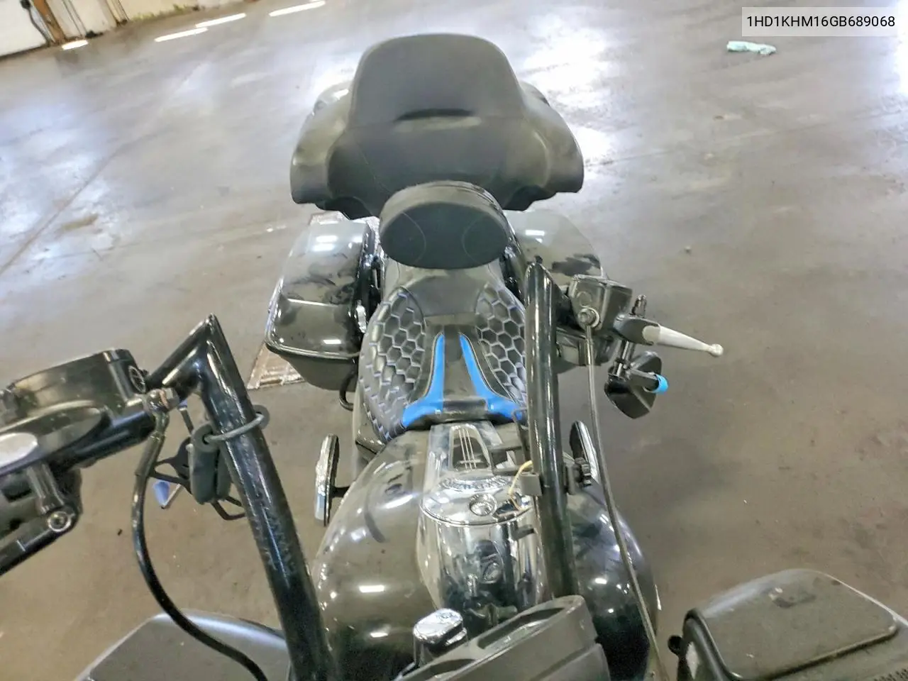 2016 Harley-Davidson Fltrx Road Glide VIN: 1HD1KHM16GB689068 Lot: 58433426