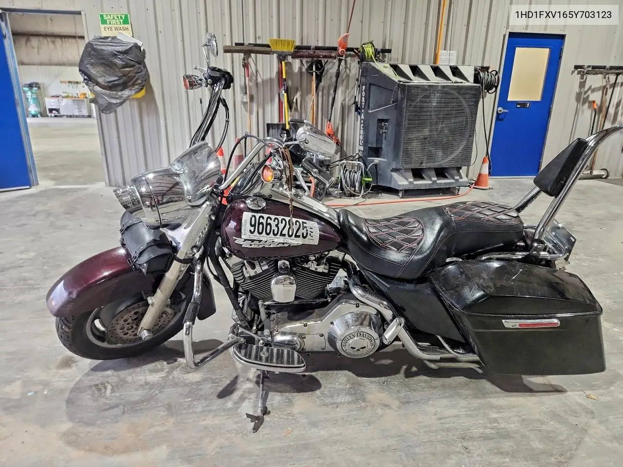 2005 Harley Davidson Flhrs Road King VIN: 1HD1FXV165Y703123 Lot: 96632825