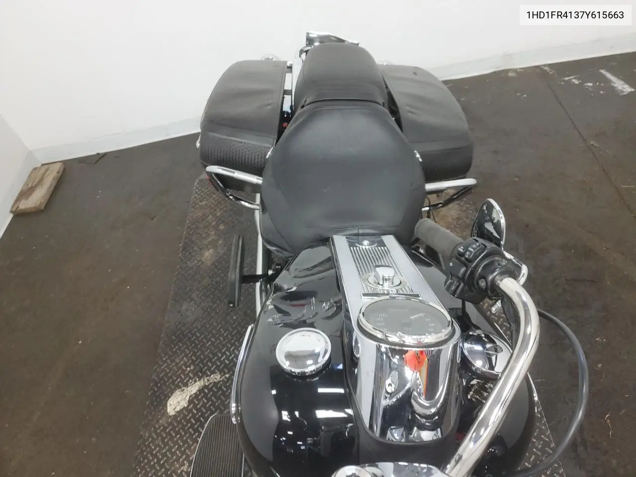 2007 Harley-Davidson Flhrci VIN: 1HD1FR4137Y615663 Lot: 71516335