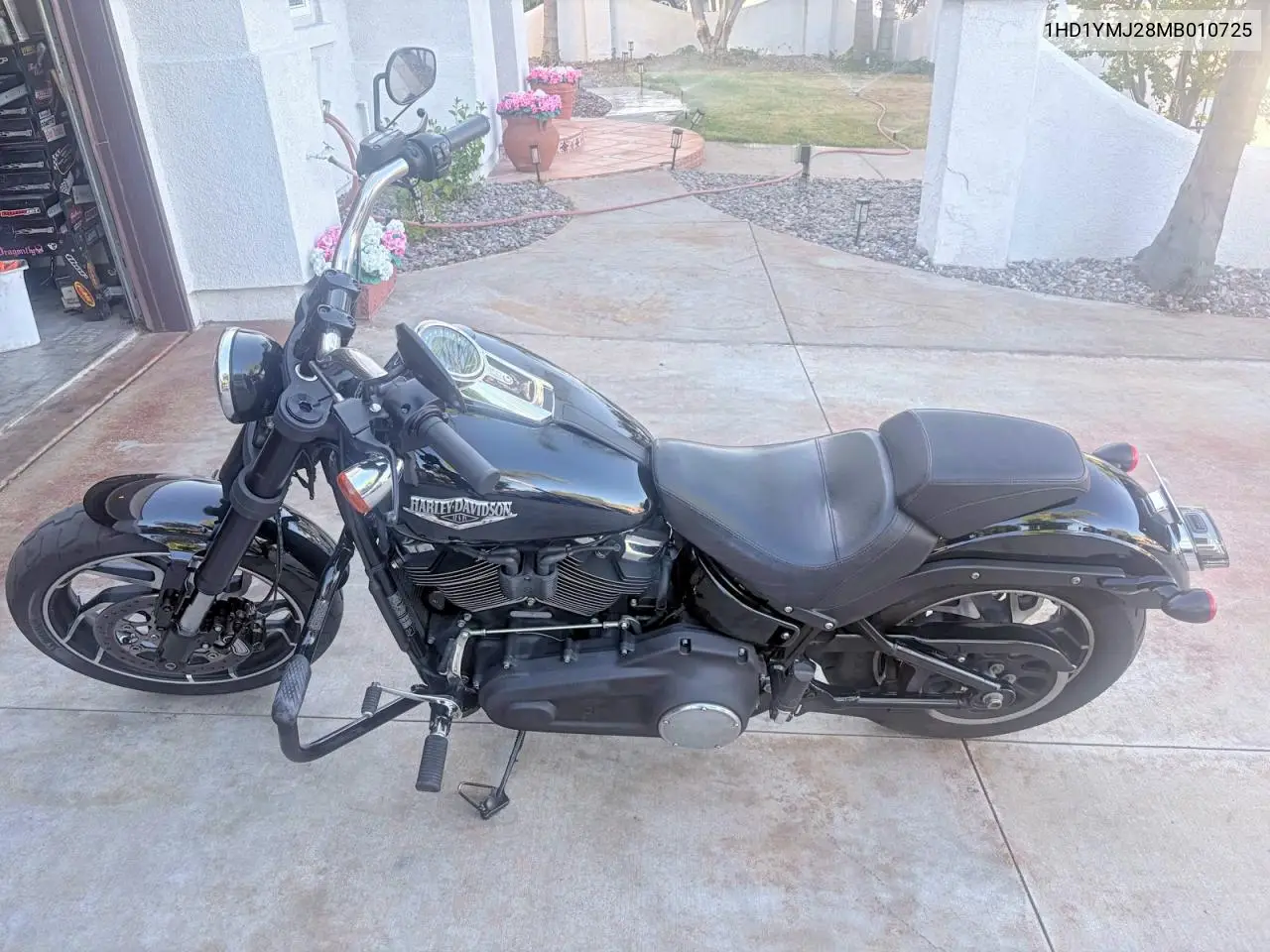 2021 Harley-Davidson Flsb VIN: 1HD1YMJ28MB010725 Lot: 57032336